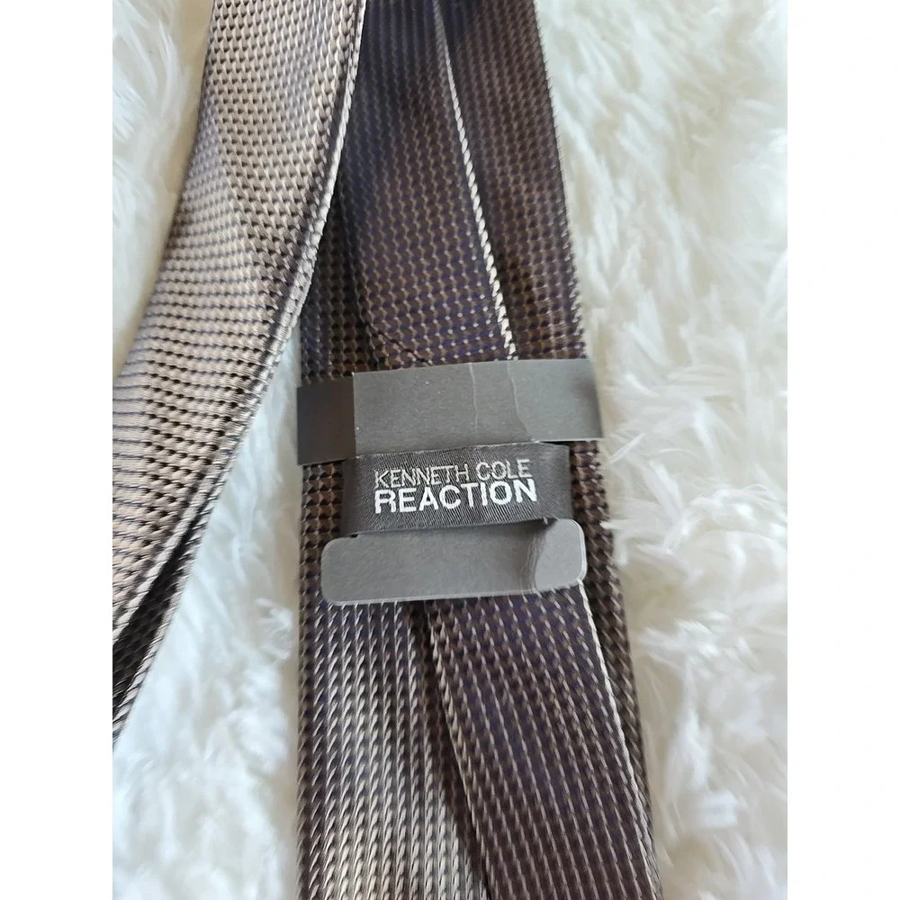 Kenneth Cole REACTION Men's 100% Silk Tie ~Brown-Tan MSRP:‎ $55.